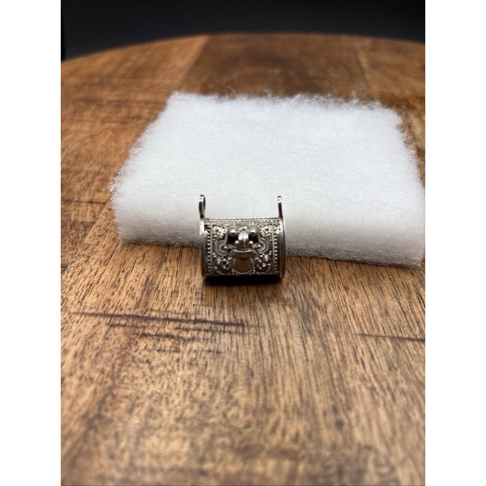 Sterling Silver Antique Treasure Chest Locket scroll Holder See Below 5.7g - Picture 2 of 9